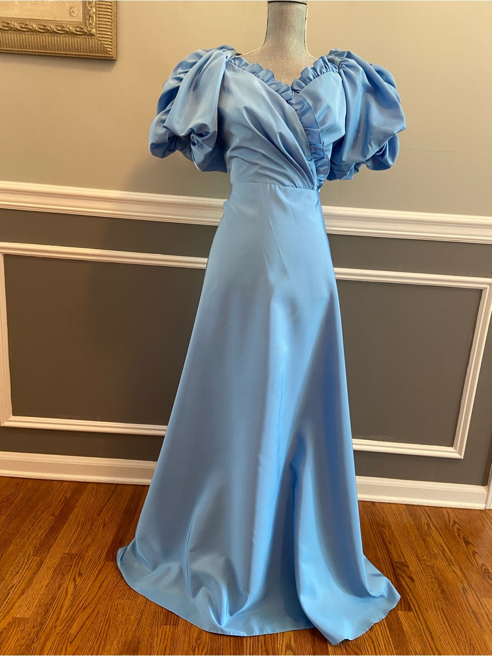 Vintage Gown Light Blue Satin Romantic Silhouette Dress Women’s Size Small (re